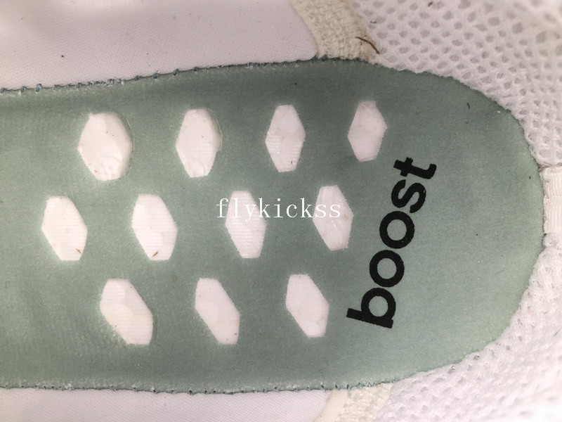 Real Boost Adidas WMNS NMD_R1 Tactile Green BY3033